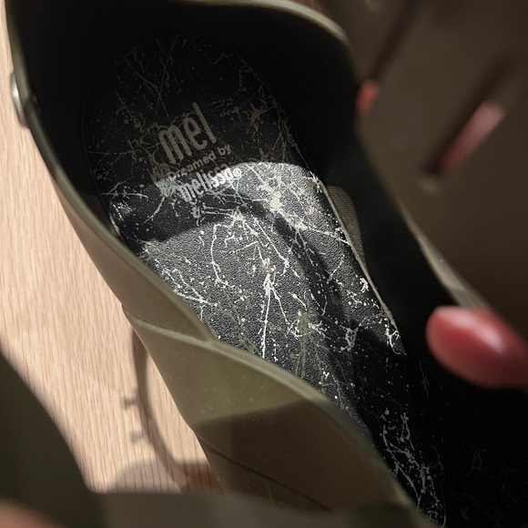 Melissa olive rubber rain boots - Picture 2 of 5